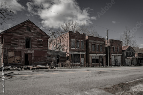 Fototapeta Naklejka Na Ścianę i Meble -  Abandoned Ghost Town in Southern Virginia