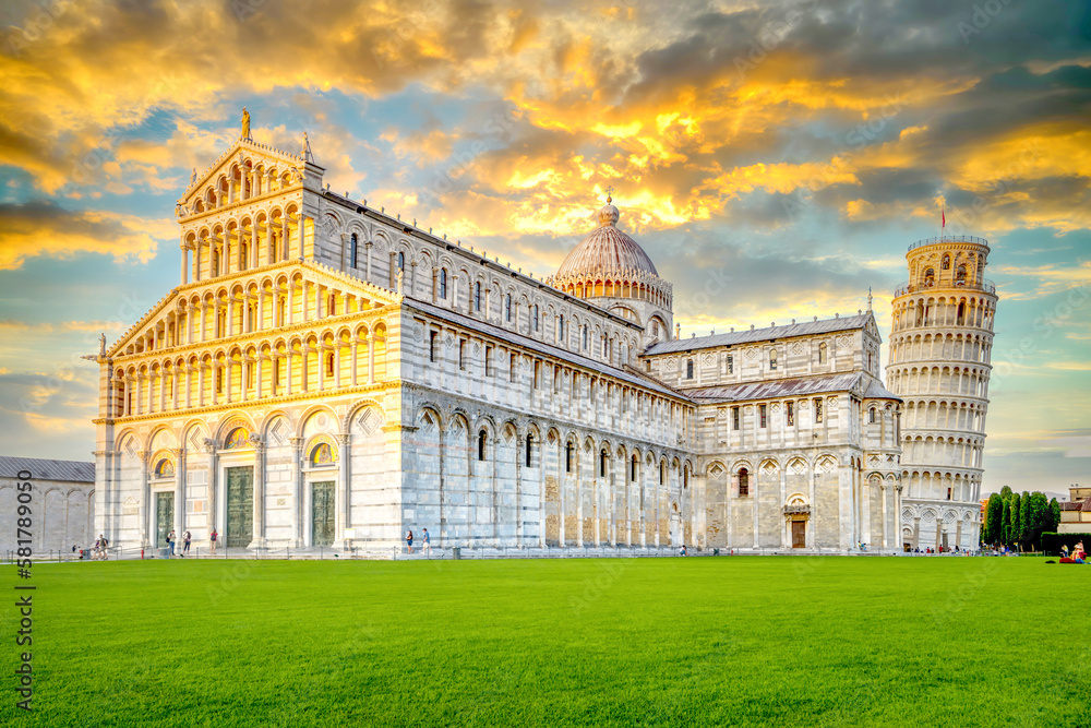 Leaning Tower, Pisa, Italy 