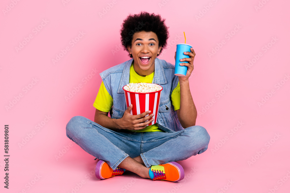 Full length photo of overjoyed positive glad man wear retro stylish clothes enjoy comedy have fun isolated on pink color background