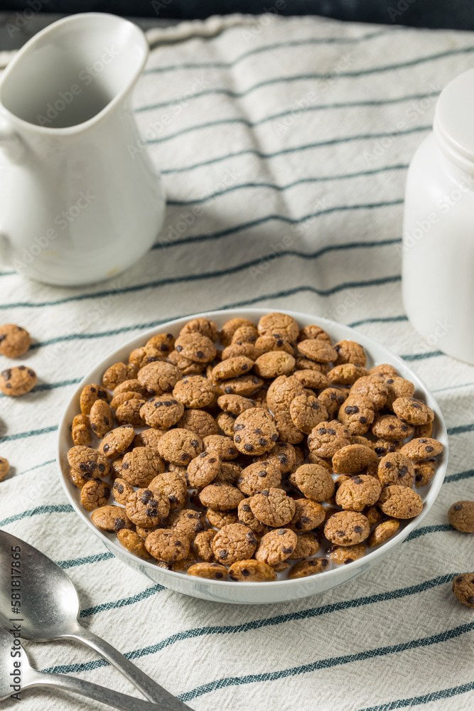 Crispy Chocolate Chip Cookie Breakfast Cereal Crispy Chocolate Chip Cookie Breakfast Cereal