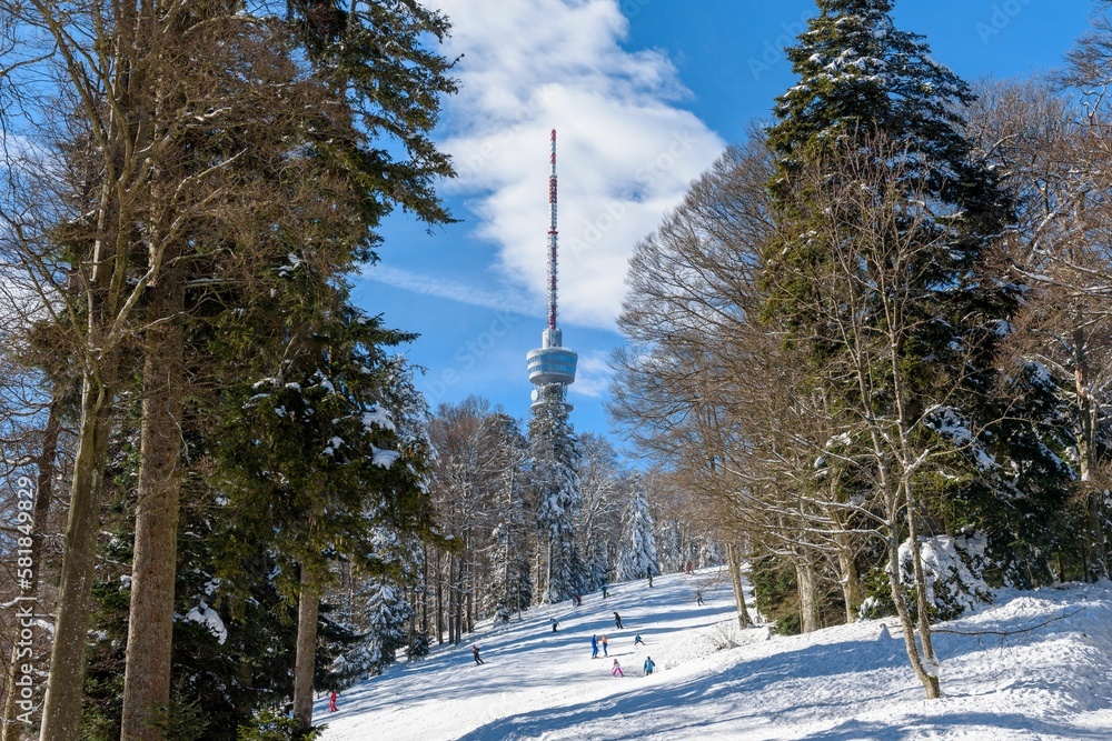 Obraz premium Scenic view of a TV tower seen from a ski slope near Zagreb in Croatia