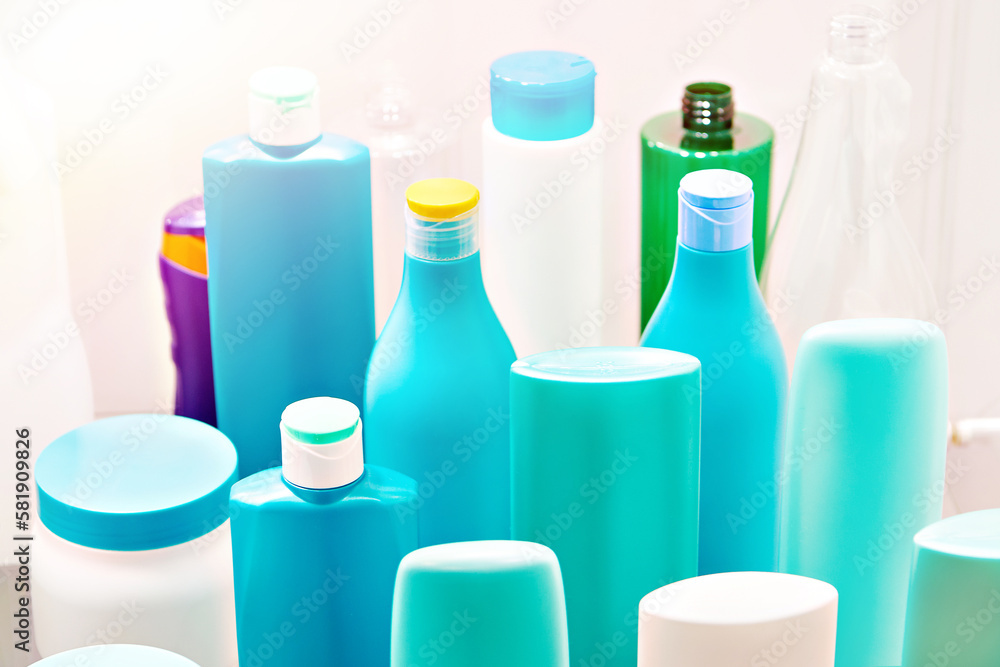 Plastic cosmetic bottles and shampoo Plastic cosmetic bottles and shampoo