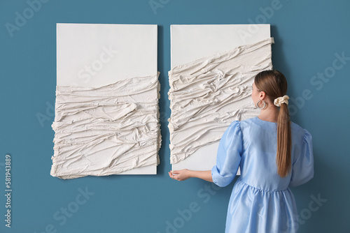 Young woman hanging 3D pict...