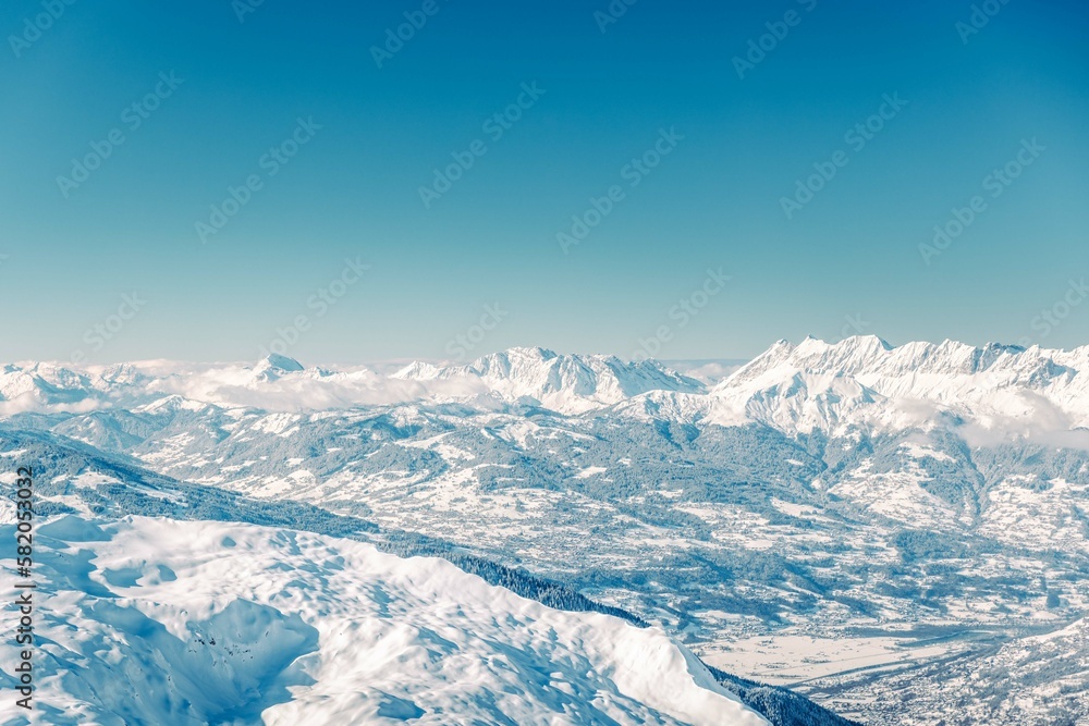 Fototapeta premium snow covered mountains