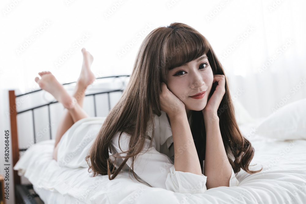Fototapeta premium woman in bed