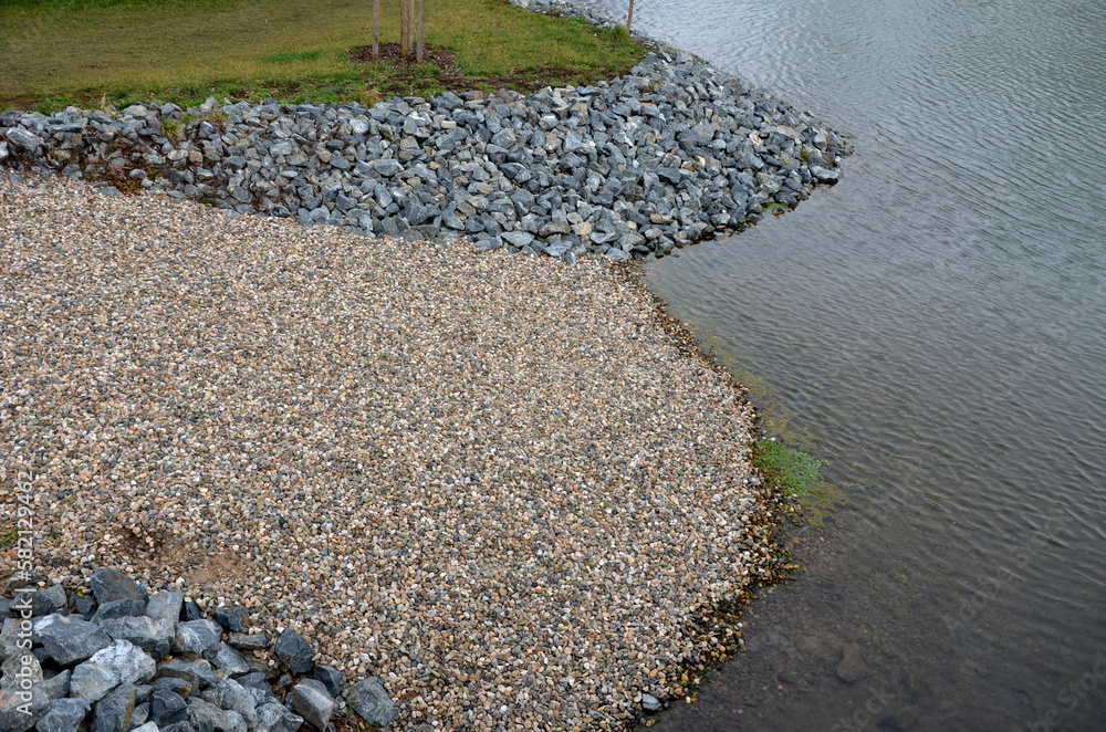 pond sluice, water reservoirs with regulation and concrete dam shaft