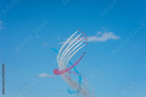 Obraz na płótnie Airshow, samoloty, lotnictwo w salonie