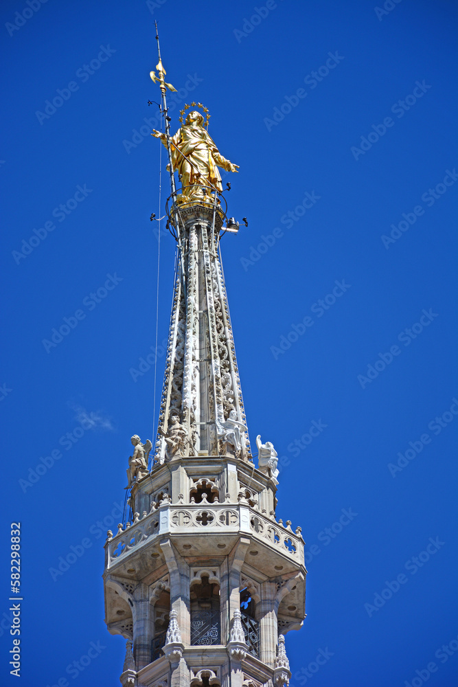 Roof of Milan Cathedral, Italy Roof of Milan Cathedral, Italy