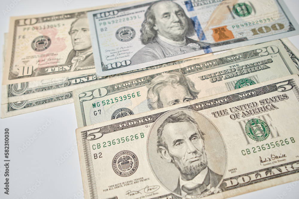 one hundred dollar bills one hundred dollar bills