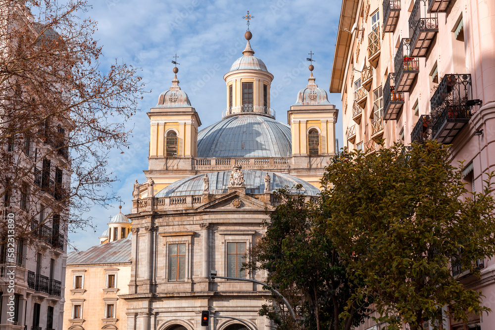 Fototapeta premium The Royal Basilica of Saint Francis the Great in Madrid, Spain