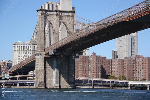 Pont suspendu    Manhattan    New York. USA
