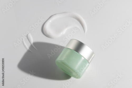 Wallpaper Mural makeup cosmetic medical skin care, a mockup for cream lotion bottle product, packaging on white background Torontodigital.ca