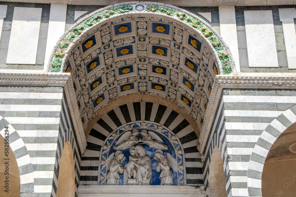 blue terracotta in san zeno cathedral