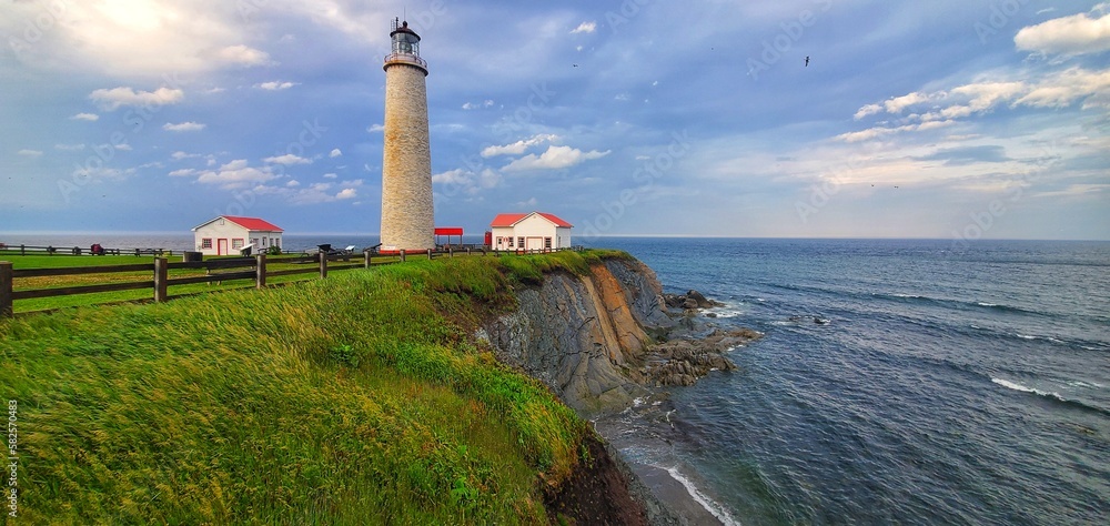 Fototapeta premium Lighthouse on the coast Gaspesie