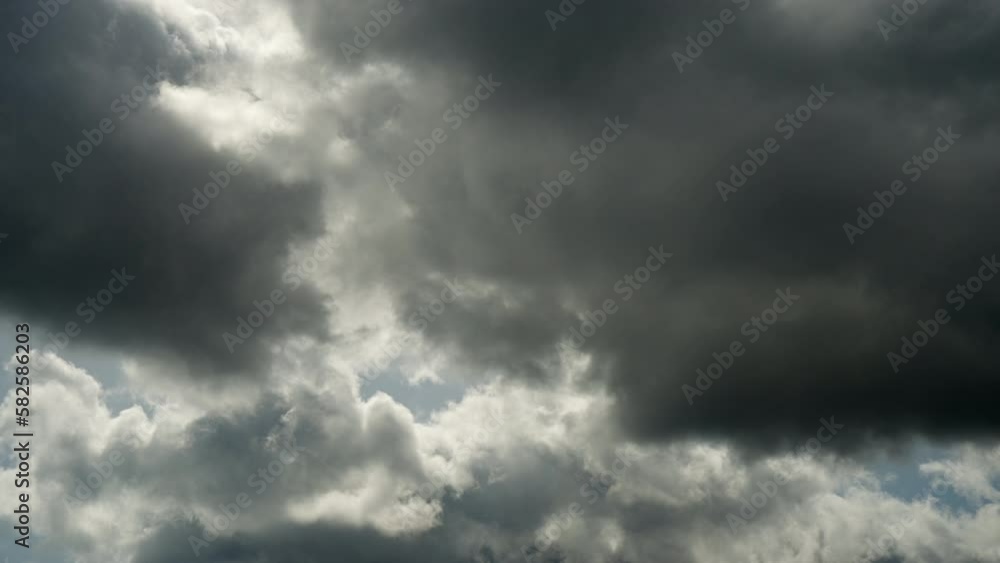 雲行きが怪しくなる空の風景 雲行きが怪しくなる空の風景