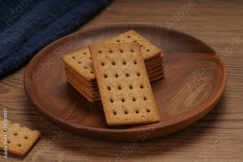 A stack of coffee flavored crackers