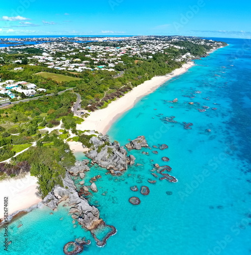 Tropical Islands of Bermuda © totajla