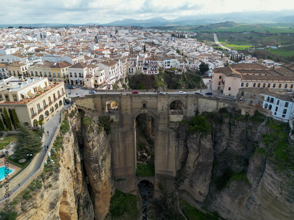vista aérea del puente nuevo de la ciudad de Ronda, España
