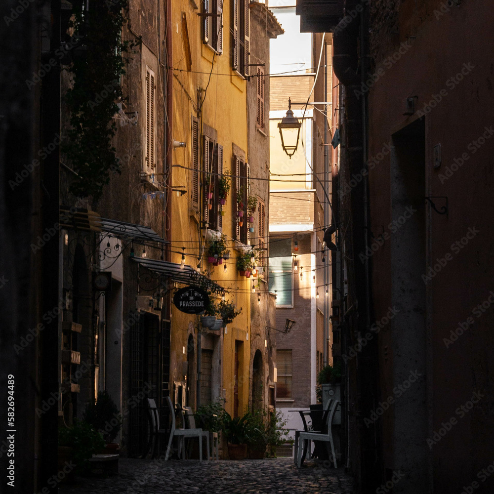 Street in the town. Tivoli, Italia.

