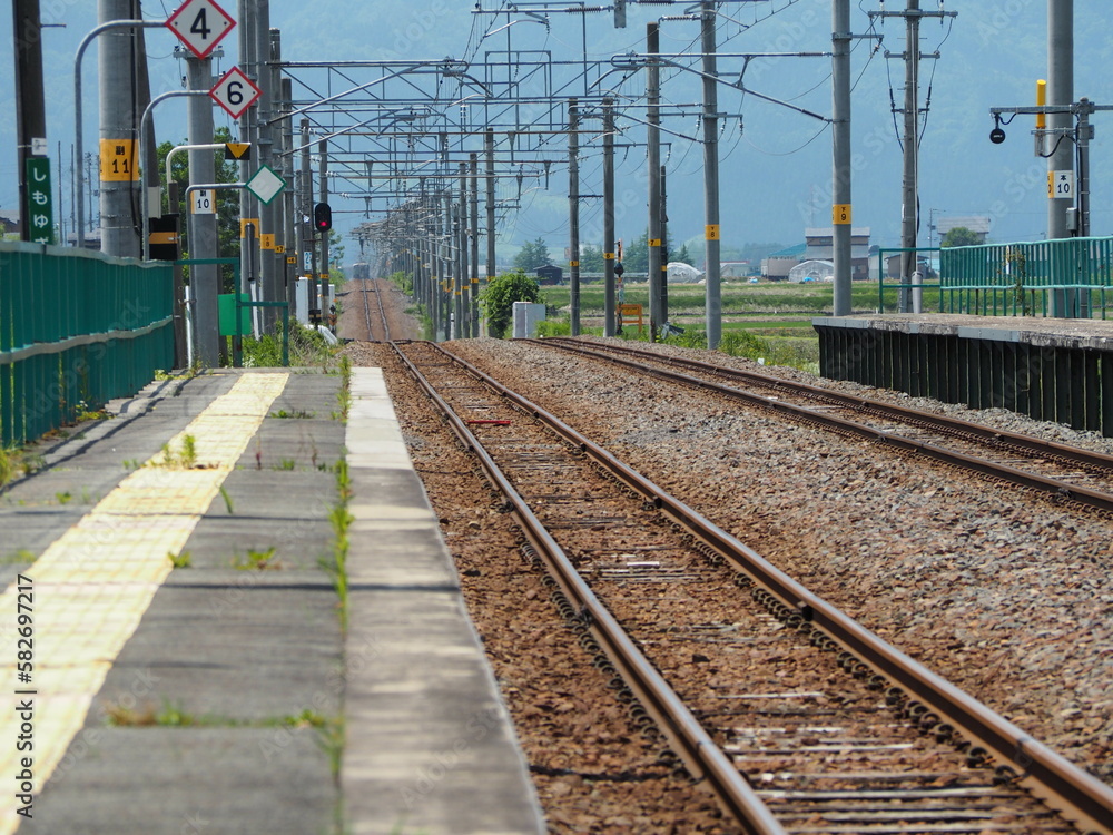 Fototapeta premium 秋田 羽越本線 下湯沢駅