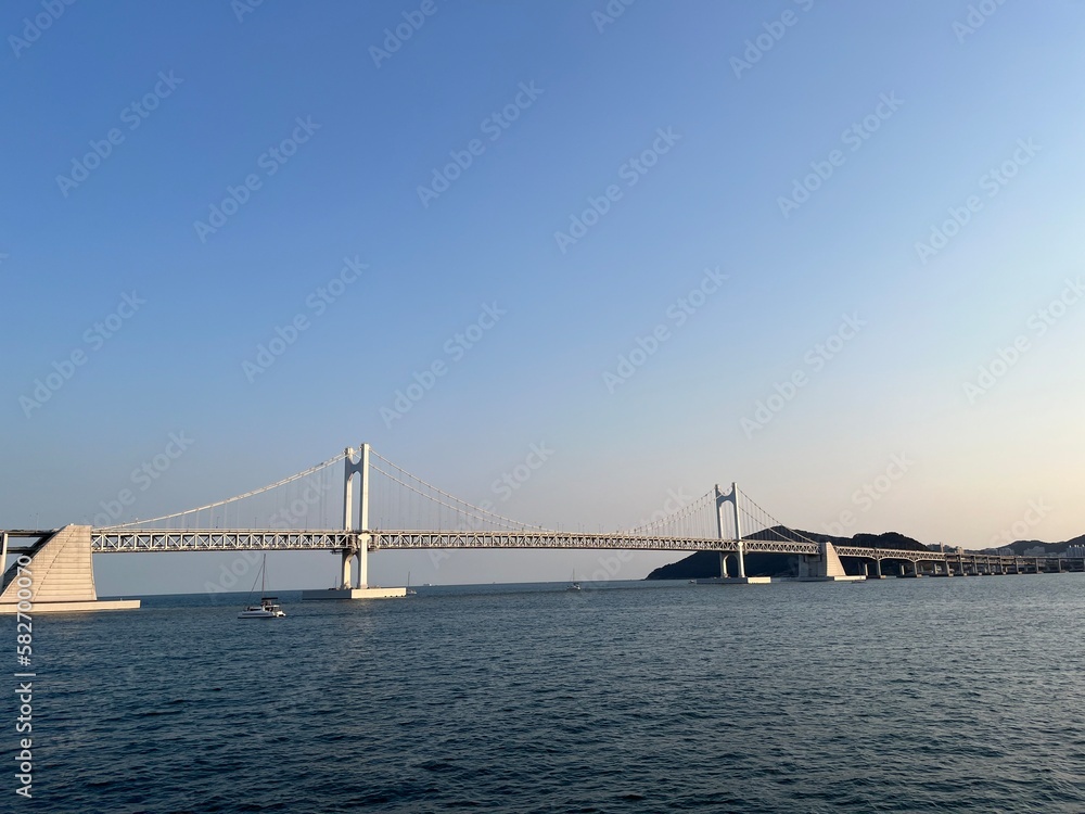 Naklejka premium Gwangan Bridge over the sea