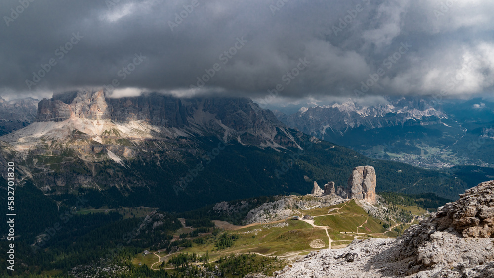 Cinque Torri in den Dolomiten (Italien)