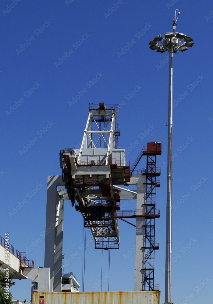 Huge container crane in the harbor of Matasinhos, Porto - Portugal Huge container crane in the harbor of Matasinhos, Porto - Portugal