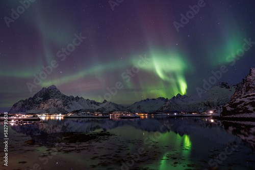 Northern lights in the Lofots © DK Photography