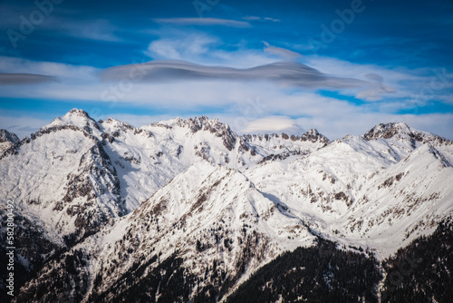 Φωτογραφία The Dolomites mountains in beautiful winter day