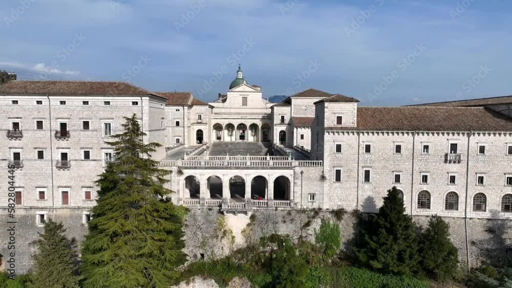 Abbazia di Montecassino, Cassino, Lazio, Italia. vista panoramica aerea con drone. Abbazia di Montecassino, Cassino, Lazio, Italia. vista panoramica aerea con drone.