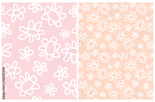 Abstract Hand Drawn Floral Seamless Vector Pattern. Infantile Style White Flowers on a Pastel Pink Background. Modern Abstract Garden Design. Floral Repeatable Print ideal for Fabric, Wrapping Paper. 