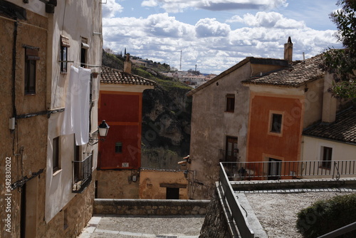 Rincones de la centenaria ciudad de Cuenca, España