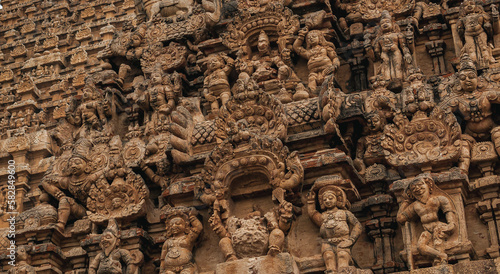 Brahadiswara is a Hindu temple dedicated to Shiva in the city of Thanjavur in the Indian state of Tamil Nadu. India.