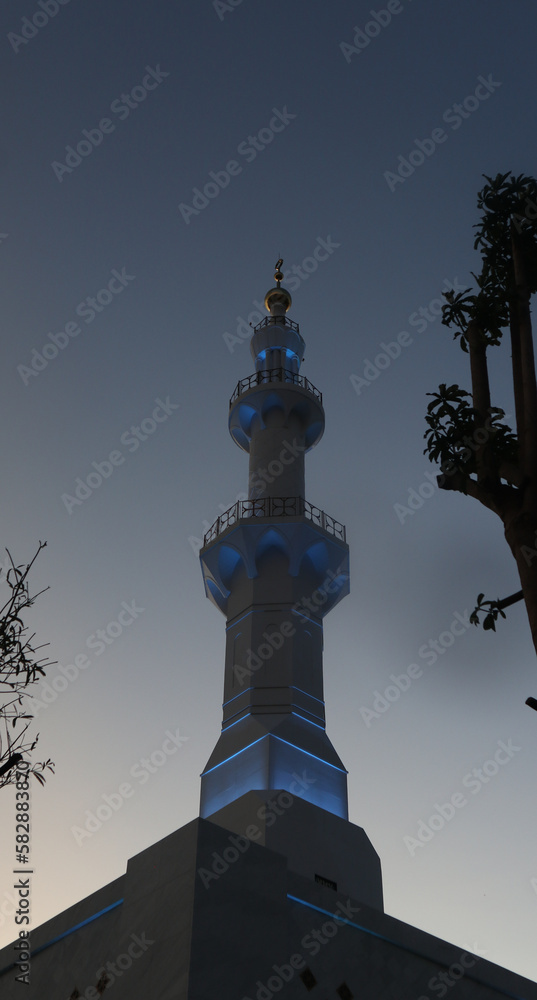 Obraz premium lighthouse at night