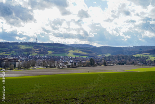 Idyllische Landschaft im Weserbergland © Red Tiger Design