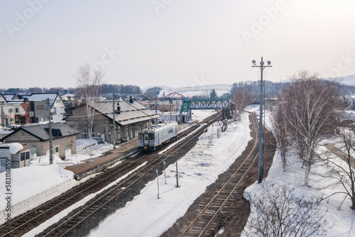 北海道の美瑛駅と列車