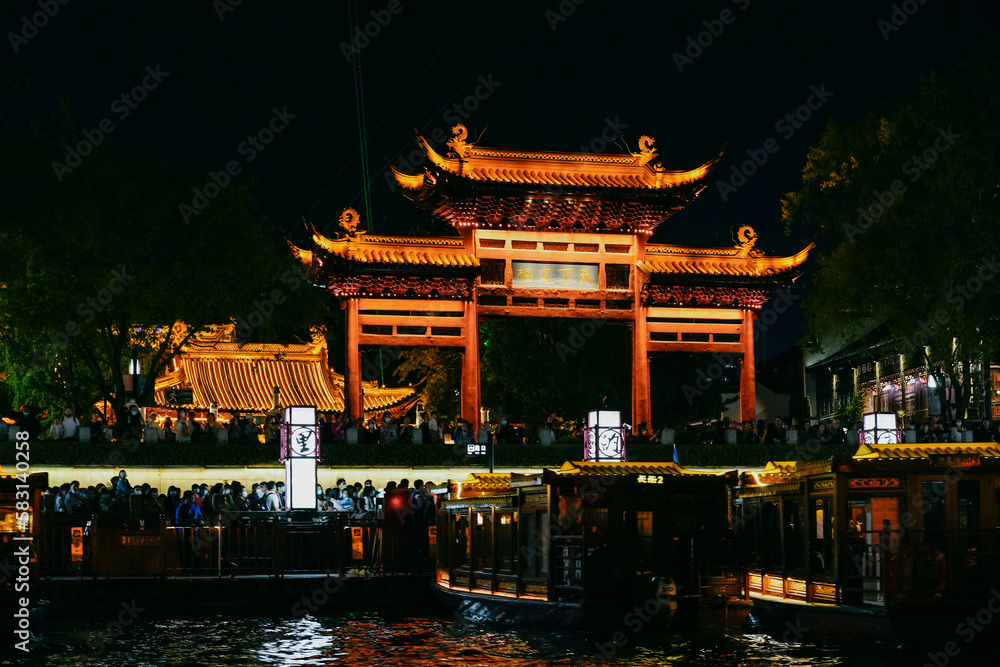 Fototapeta premium view of chinese temple