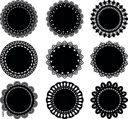 Lace napkins, Pattern of openwork napkins for cutting.