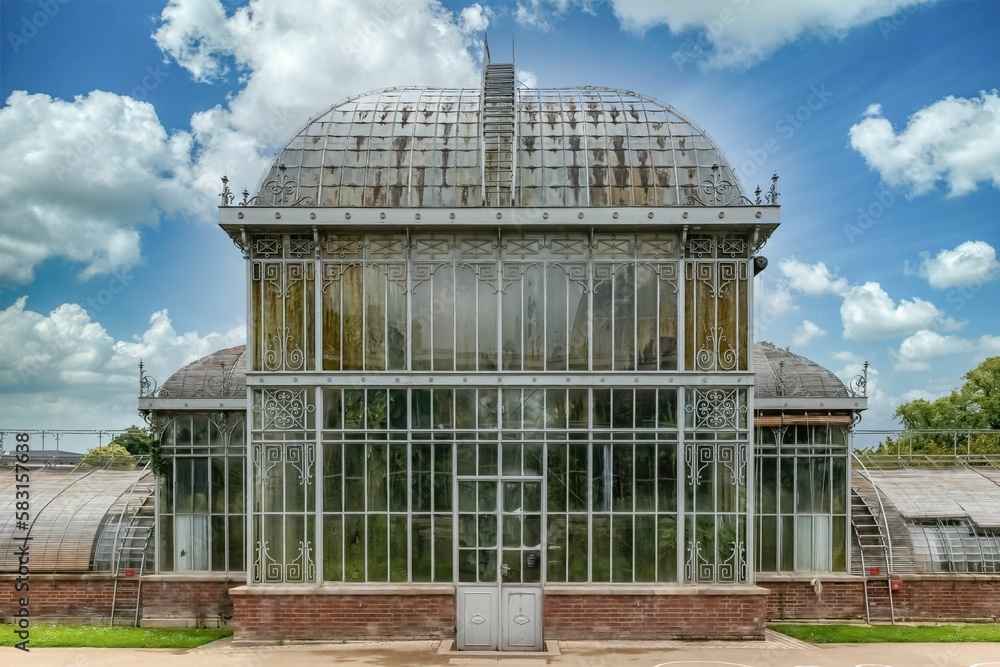 Nantes, greenhouse in the Jardin des Plantes Nantes, greenhouse in the Jardin des Plantes