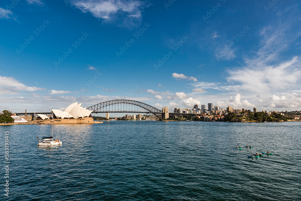 Obraz premium City harbour bridge, Sydney Opera house and skyline. Australia.