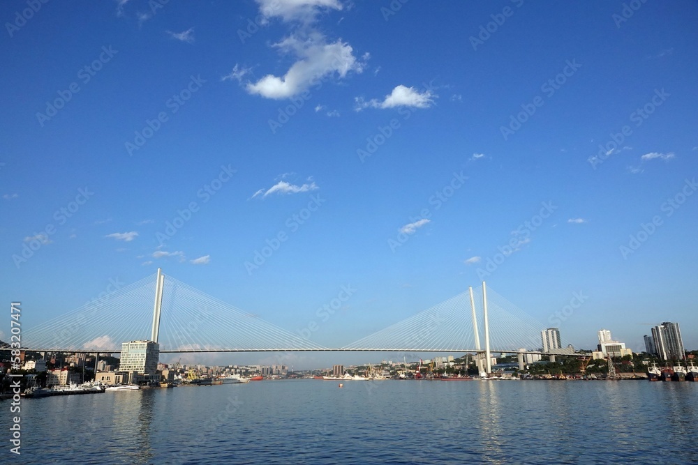 Golden Bridge - a cable-stayed bridge across the Golden Horn Bay in the city of Vladivostok Golden Bridge - a cable-stayed bridge across the Golden Horn Bay in the city of Vladivostok