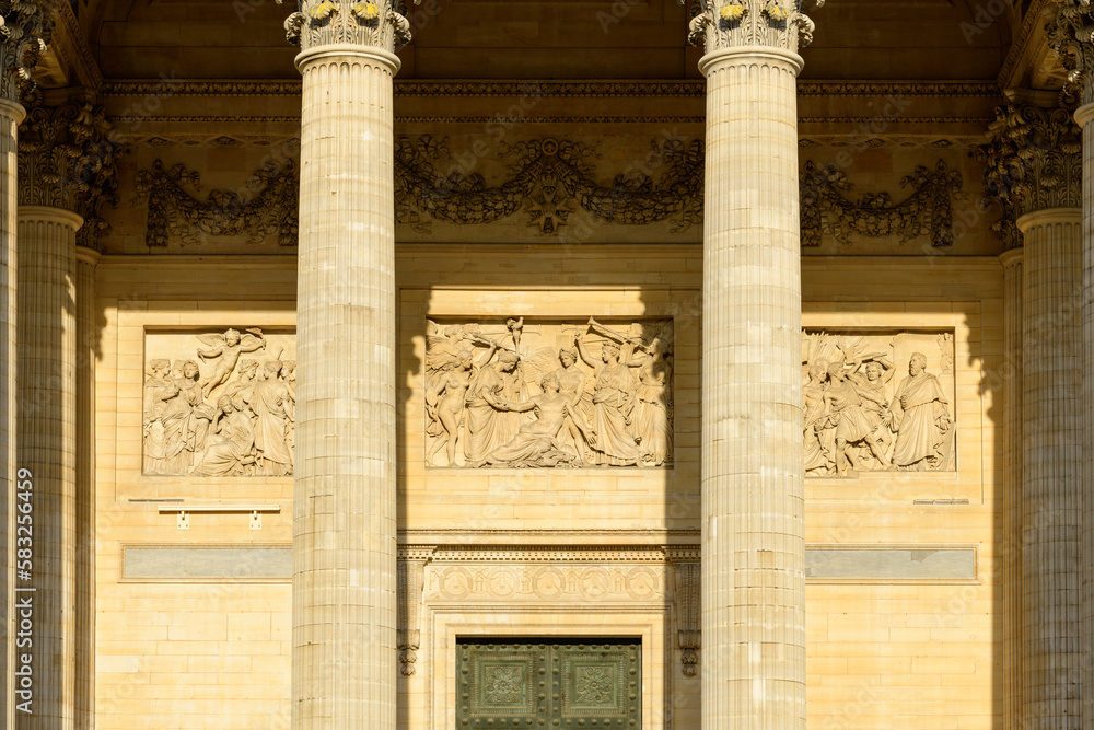 Fototapeta premium The Pantheon , in Europe, in France, in Ile de France, in Paris, in summer, on a sunny day.