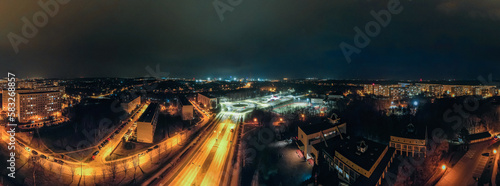 Obraz na płótnie Miasto nocą, rondo w mieście przemysłowym Jastrzębie Zdrój na Śląsku w Polsce, panorama z lotu ptaka w salonie
