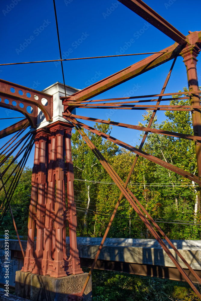 19th century style steel girder structure to support the bridge, Laurel, MD, USA