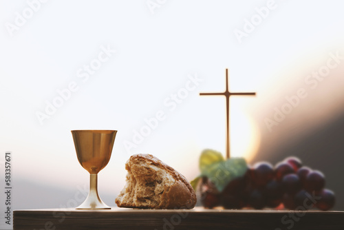 Canvas Print Holy Communion, which symbolizes the holy blood and flesh of Jesus Christ