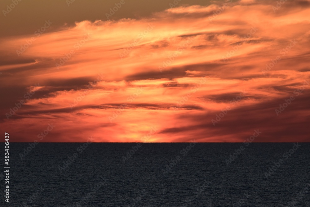 Obraz premium sunset over the sea
