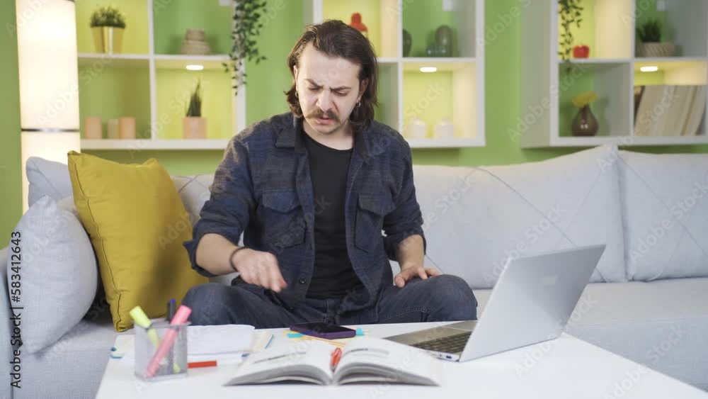 The man who does not like to work is overwhelmed and angry.
The working man who continues his work from home gets angry and does not want to work much.
The man who does not like to work is overwhelmed and angry.
The working man who continues his work from home gets angry and does not want to work much.
