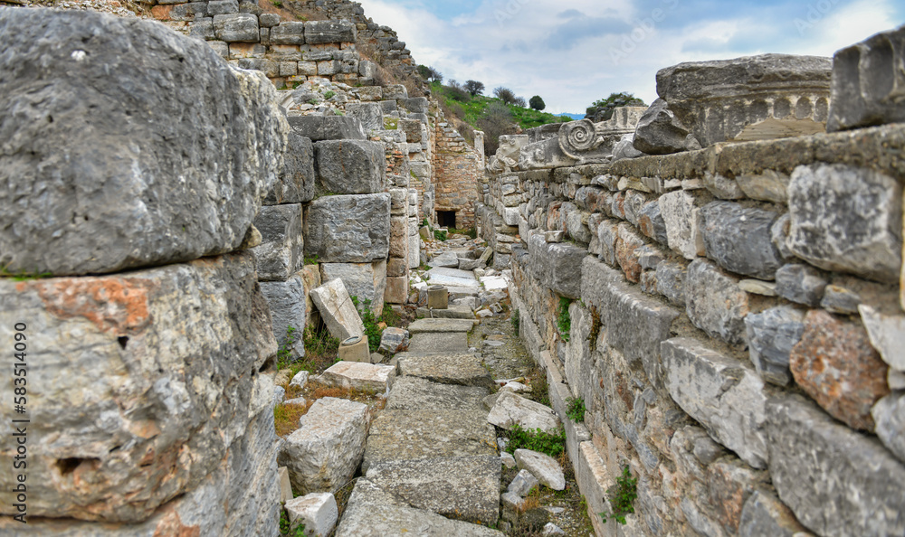 Ancient Roman City Architecture
