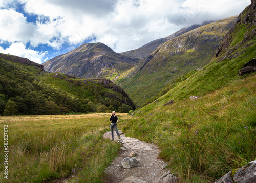 Hike through a classic panorama of a Scottish landscape © Daniel