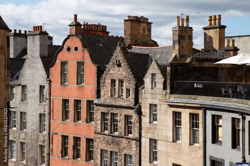 Fototapeta premium Classical architecture view in Edimbourg , Scotland